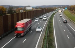 Autostrada Stalexportu: kura znosząca złote jajka i źródło wstydu dla państwa.