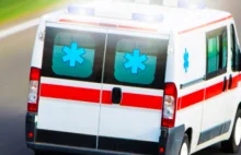 Ksiądz z własnych pieniędzy kupił ambulans.