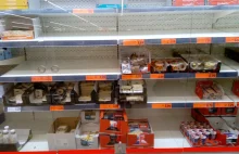 Panika w Holandii: Długie kolejki i puste półki w sklepach!