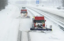 Burza śnieżna Darcy atakuje Holandię, zakłócając ruch kolejowy i drogowy
