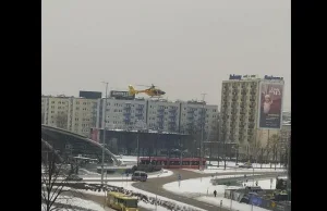 Wypadek na budowie biurowca .KTW w Katowicach. Mężczyzna wspinał się po...