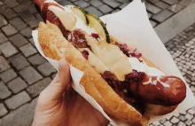 Kupił na stacji paliw hot doga, ale SOS CZOSNKOWY ukradł. Interweniowała...