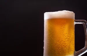 Rząd rozważa podniesienie akcyzy na piwo.