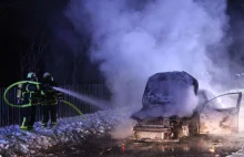 Dwudniowy VW Golf wybucha podczas jazdy - po przejechaniu 300 kilometrów