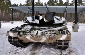 Leopardy 2PL strzelają „na bojowo”.