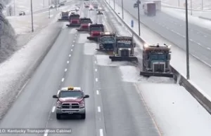 Tak się odśnieża autostrady w Kentucky w USA