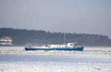 Nowy lodołamacz wycofany z akcji na Wiśle z powodu awarii