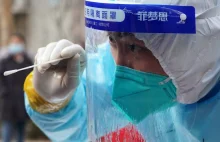 Chiny zaprzeczają, aby zmuszały dyplomatów z USA do testów analnych na covid-19