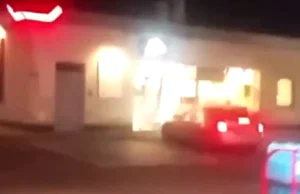 Zdemolowała samochodem stację benzynową. 37-latka zatrzymana