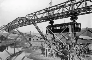 120 lat temu uruchomiono Wuppertaler Schwebebahn - najdłuższą kolej...