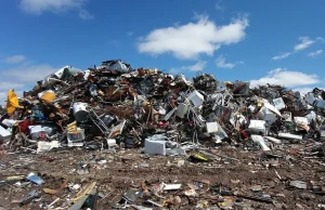 Wielka Brytania namawia gigantów technologicznych do walki e-odpadami -...