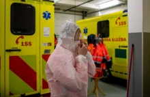 Przepełnione szpitale w Czechach. Rząd prosi Polskę o pomoc - Polsat News