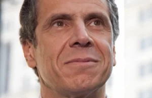 Po skandalach gubernator Nowego Jorku pozbawiony uprawnień