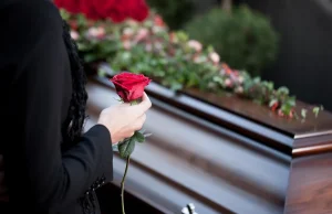 Zasiłek pogrzebowy – branża funeralna postuluje o jego podniesienie -...