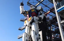Robotyka lvl Azjata - Gundam (mech) o wysokości 18 m