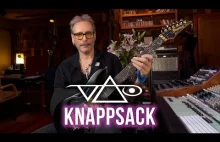 Steve Vai - "Knappsack" Steve po operacji korekcyjnej prawego ramienia.