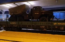 PKP Cargo transportuje wojskowe cięzarówki