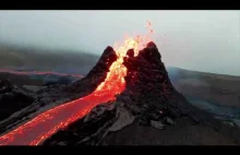Erupcja wulkanu w Islandii z drona FPV