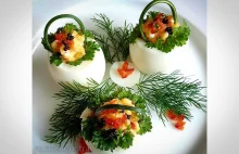 Jajka faszerowane z łososiem - Smaczne potrawy