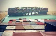Mega-kontenerowiec Ever Given zablokował Kanał Sueski