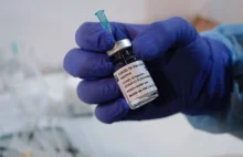 40-latkowie dostali skierowania na szczepienie. Minister wyjaśnia