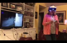 Mama gra pierwszy raz w horror na VR