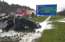 Rodzinna tragedia na A4. Nie żyje małe dziecko, rodzice trafili do szpitala.