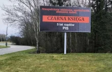 Antypisowski billboard na Białorusi. Krytykuje 5 lat rządów obecnej władzy
