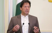 Pakistanski premier Imran Khan wini kobiety za wyzywajacy ubior wobec...