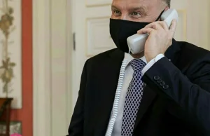 Andrzej Duda rozmawiał z królem Jordanii przez niepodłączony telefon?