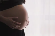 Zaszła w ciążę będąc w ciąży. Niezwykła anomalia w Wielkiej Brytanii.