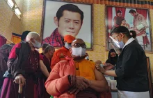 Jak Bhutan zaszczepił prawie wszystkich obywateli w tydzień