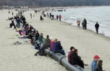 Rury na plaży w Sopocie hitem wśród odwiedzających