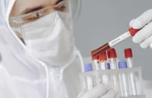 Profesor UJ szokuje: Mogą pojawić się odporne na szczepienia warianty wirusa