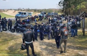 Białystok. Motocykliści mieli otworzyć sezon i zbierać pieniądze na...