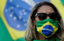 Co czwarta ofiara COVID-19 to Brazylijczyk. Prezydent Bolsonaro pozwala...