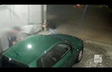 Chciał ukraść auto. Kobieta oblała go wodą pod ciśnieniem