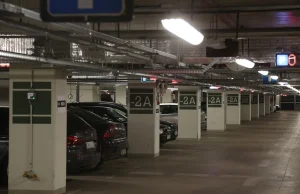 Na parkingu pod NFM za darmo będą mogli parkować tylko urzędnicy