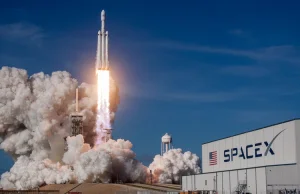 SpaceX Falcon Heavy wyniesie lazik ksiezycowy NASA VIPER lunar rover w 2023.