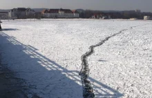 Dziesięć lat temu Sopot zamarzł! Bałtyk był skuty lodem aż po horyzont [ZDJĘCIA]