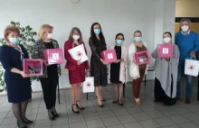 W olsztyńskich szkołach pojawiły się różowe skrzyneczki. Cel? Walka z...