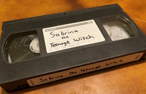 [EN] Poszukiwana od 21 lat za... niezwrócenie do wypożyczalni kasety VHS