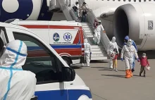 Rząd wysłał po swojego urzędnika Dreamlinera LOT-u z 6 lekarzami na pokładzie.