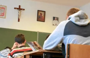 Czego uczą się dzieci na zdalnej religii? Ujawniono screeny.