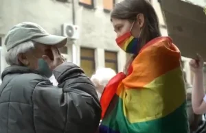 Aktywistka LGBT przeszkadzała ludziom w modlitwie. Finał tej historii jest...