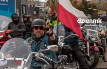 Kolumna motocyklistów z flagami. Tak pasjonaci świętują Dzień Flagi