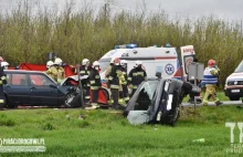 Kobieta w ciąży zginęła w czołowym wypadku dwóch samochodów osobowych