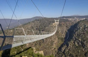 Otwarto najdłuższy wiszący most dla pieszych w Europie