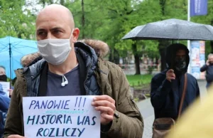 Protest na Uniwersytecie Pedagogicznym w Krakowie. "To czystki polityczne"