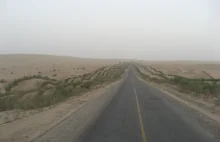 Takla Makan, czyli jak Chińczycy ożywili pustynię dzięki autostradzie